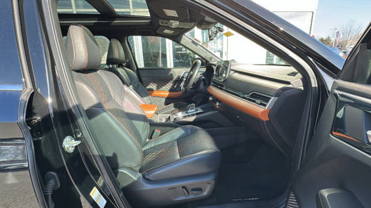 Used 2022 Mitsubishi Outlander SEL image 25