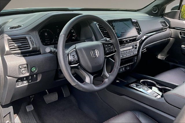 Certified 2026 Honda Ridgeline Black Edition image 18