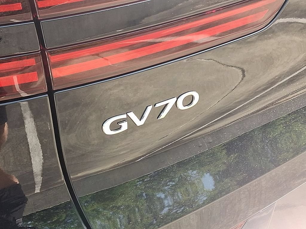 New 2026 Genesis GV70 2.5T AWD/4WD image 13