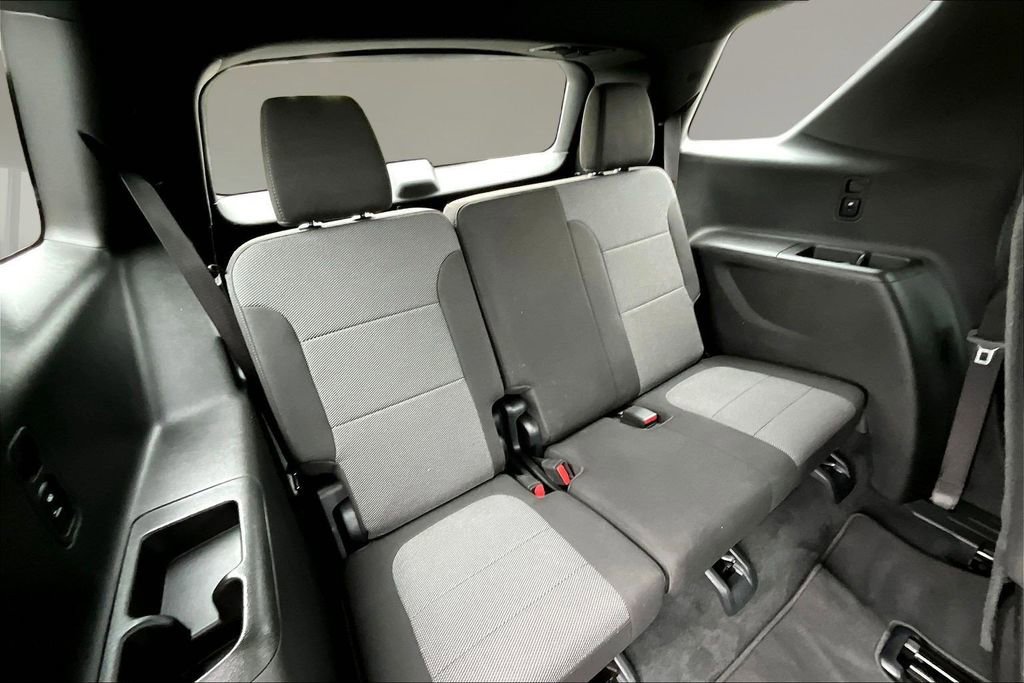 Used 2023 Chevrolet Traverse LT AWD/4WD image 23