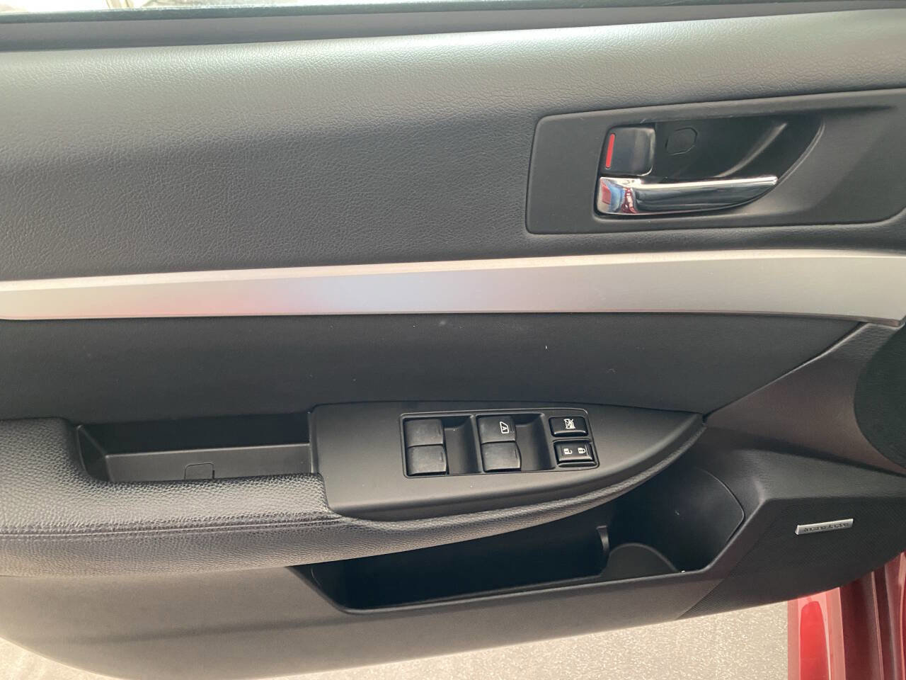 Used 2011 Subaru Legacy 2.5i Premium image 25