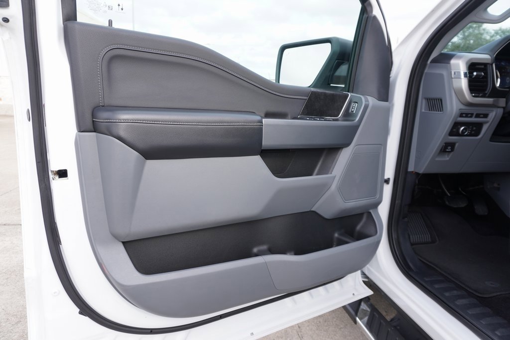 Used 2021 Ford F150 XLT w/ Equipment Group 302A High image 8