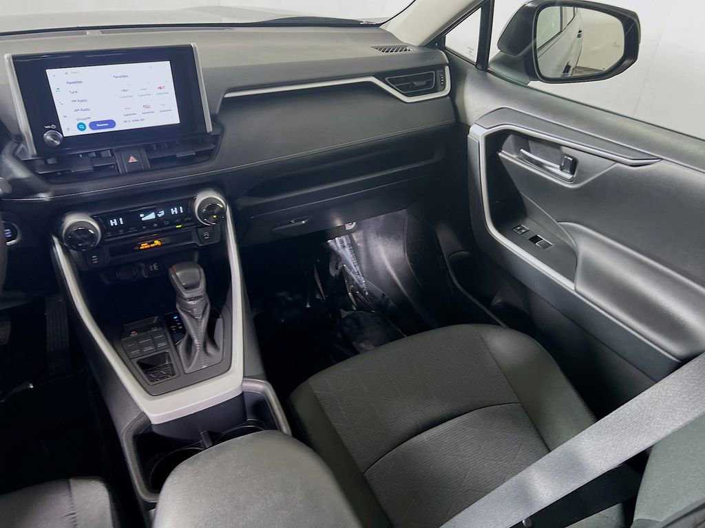 Certified 2025 Toyota RAV4 XLE image 21