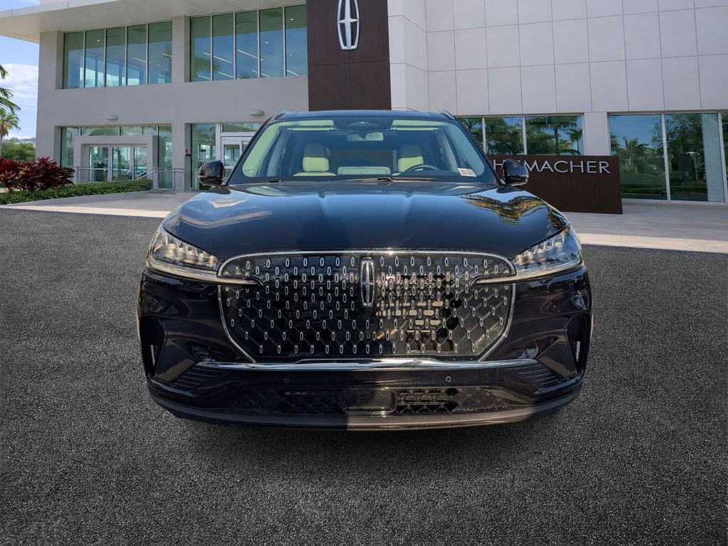 New 2026 Lincoln Aviator 2WD image 2
