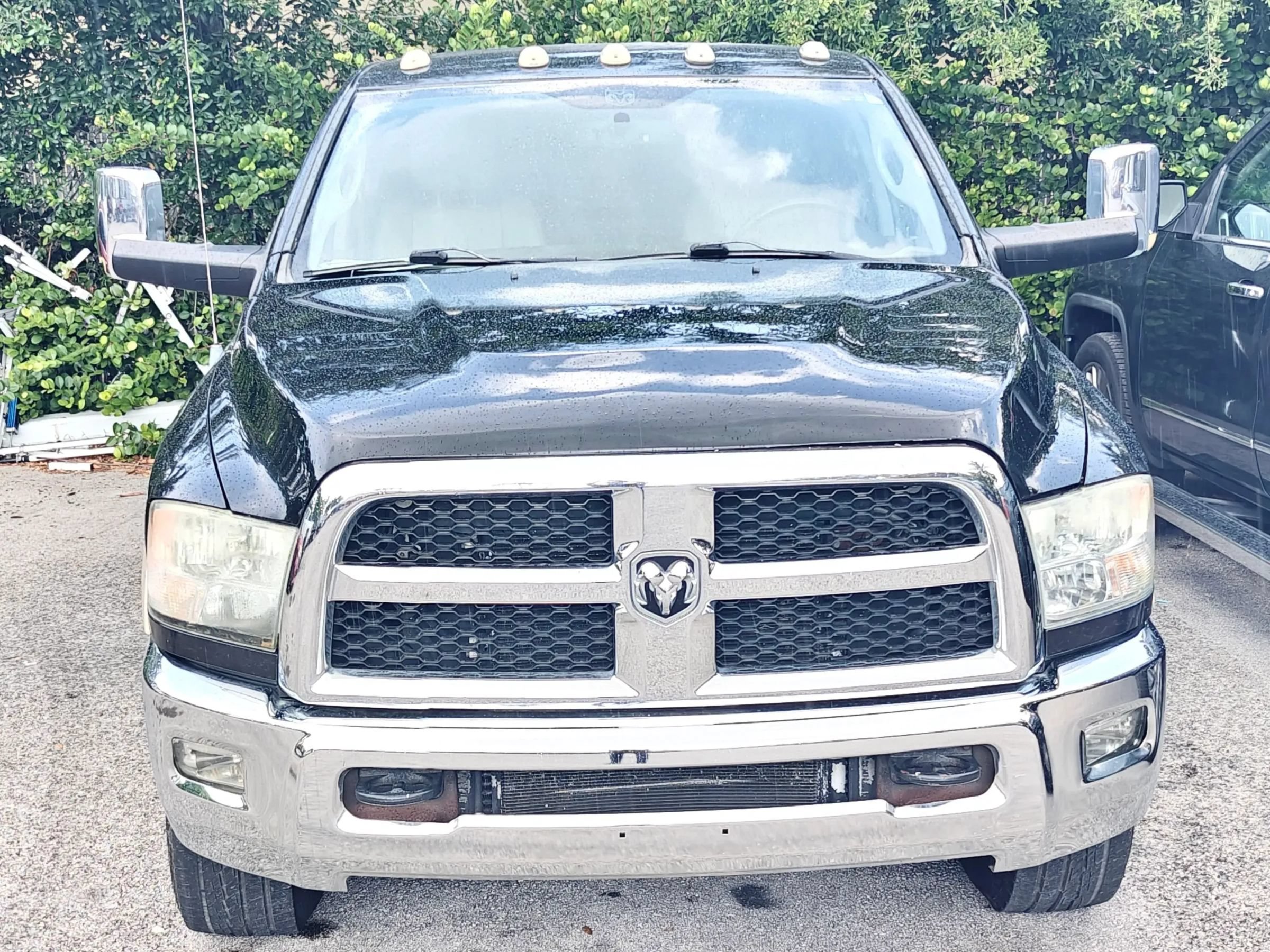 Used 2011 RAM 2500 Laramie RWD image 3