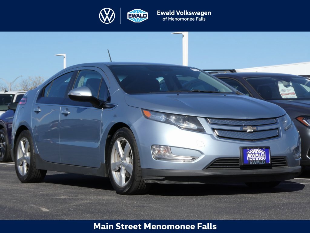 Used 2015 Chevrolet Volt w/ Enhanced Safety Package 1