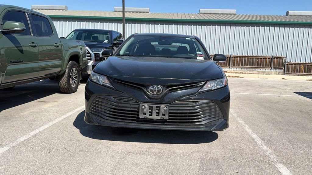 Used 2020 Toyota Camry LE w/ Convenience Package image 2