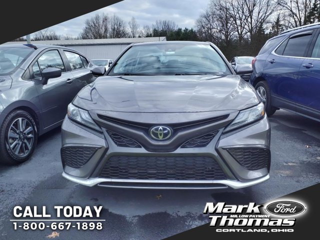 Used 2022 Toyota Camry XSE image 2