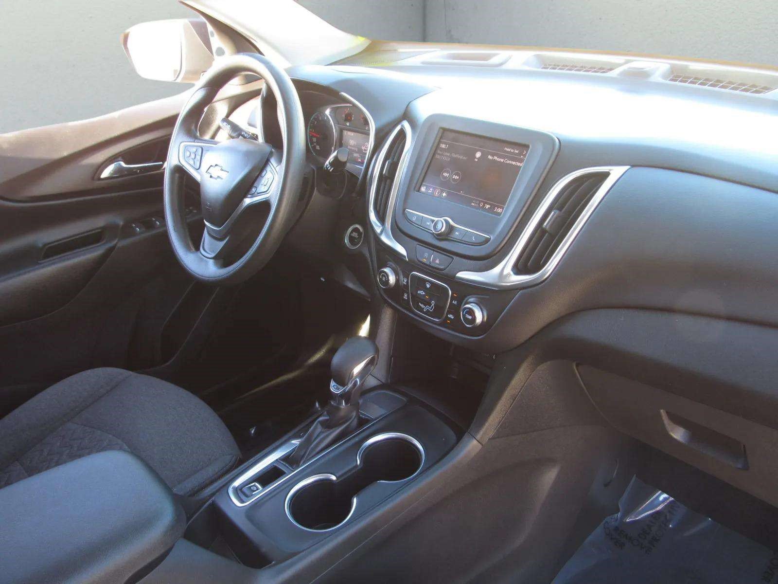 Used 2023 Chevrolet Equinox LT FWD image 9