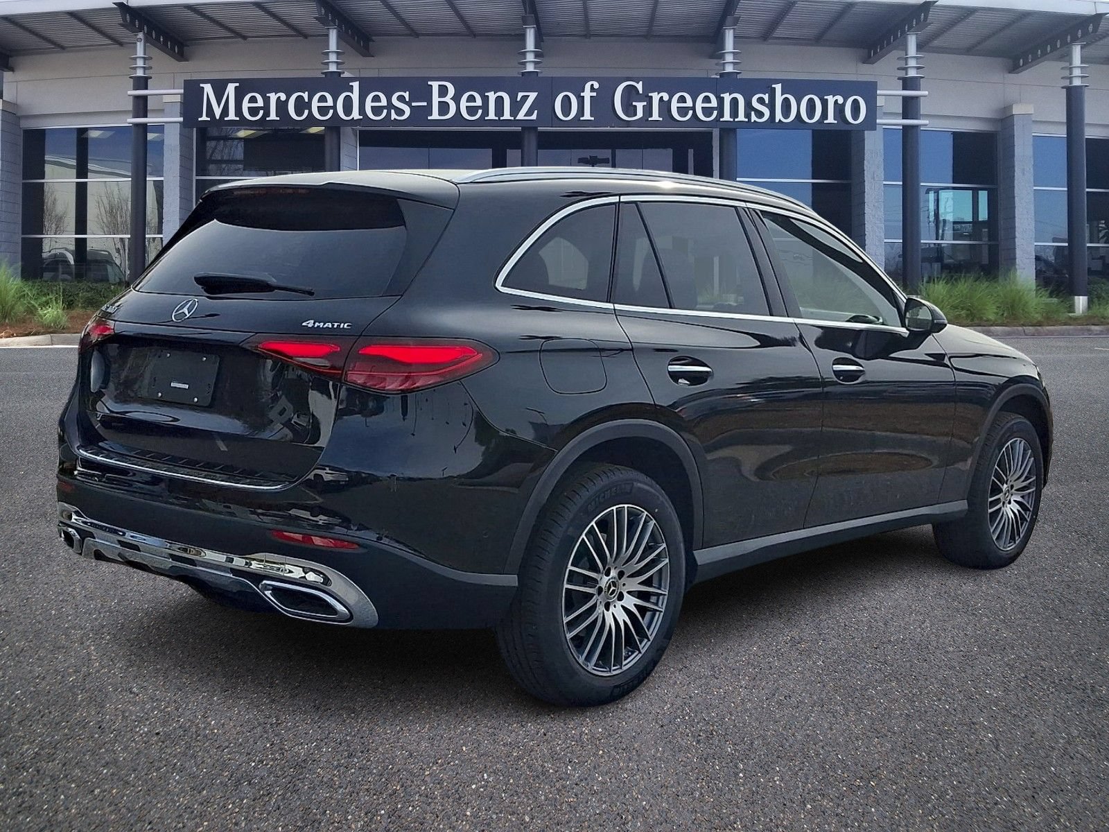 New 2026 Mercedes-Benz GLC 300 4MATIC image 3