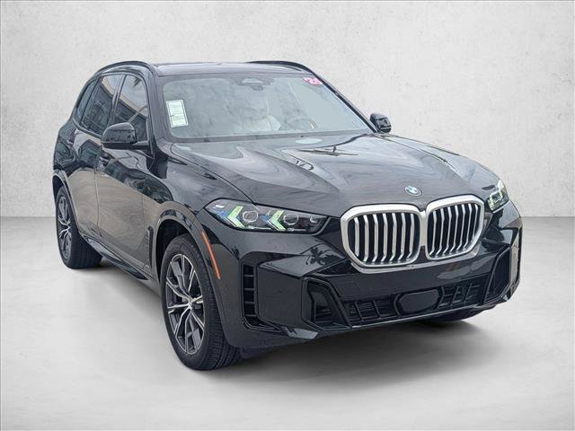 Used 2026 BMW X5 xDrive40i w/ M Sport Package AWD/4WD image 3