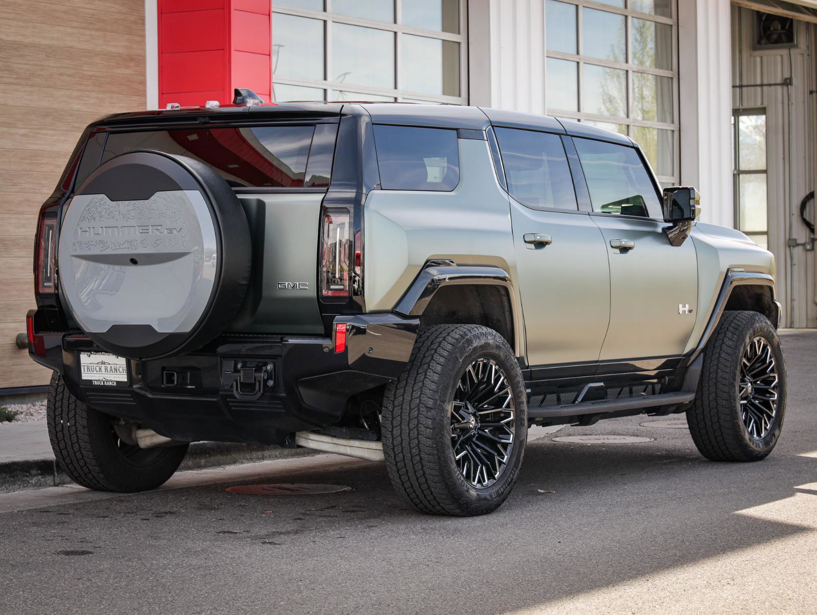 Used 2024 GMC Hummer EV 3X image 3
