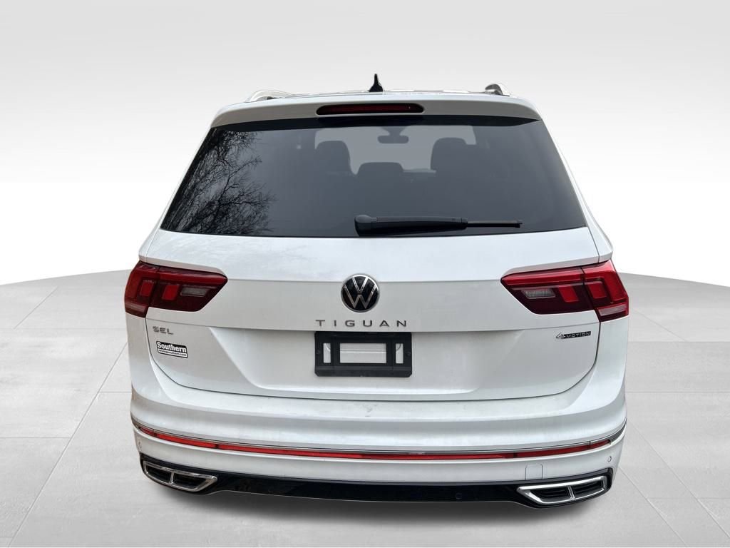 Used 2022 Volkswagen Tiguan SEL R-Line image 7