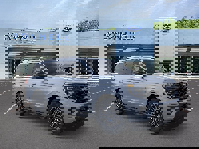 New 2026 Ford Expedition Active image 7