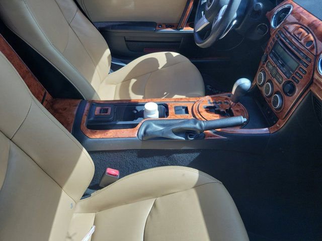 Used 2010 MAZDA MX-5 Miata Grand Touring w/ Premium Pkg image 5