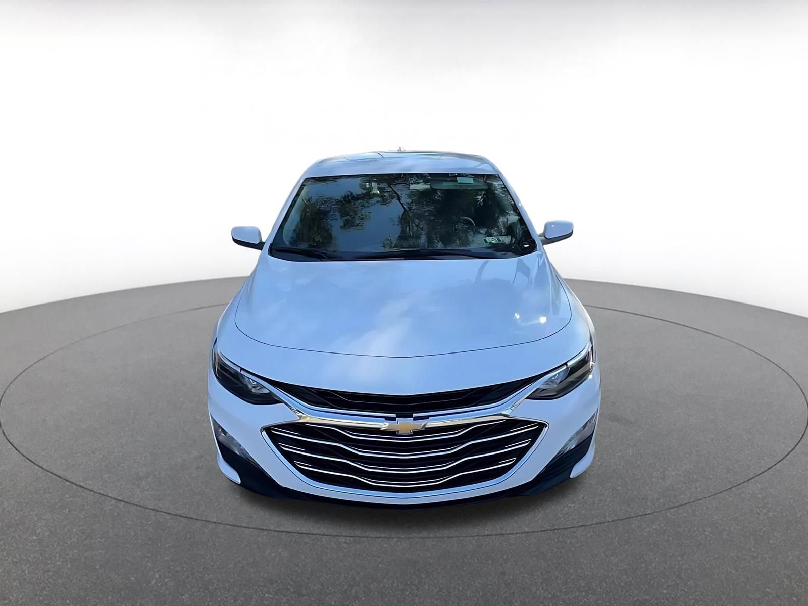 Used 2024 Chevrolet Malibu LT image 4