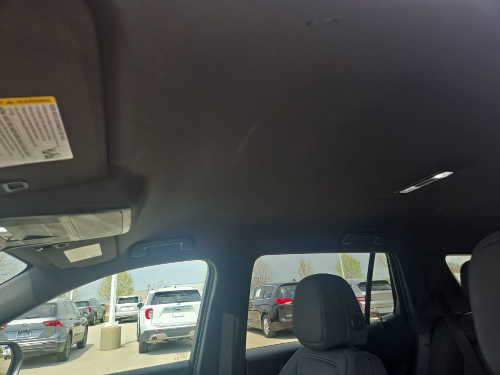 Used 2025 Chevrolet Equinox LT image 16