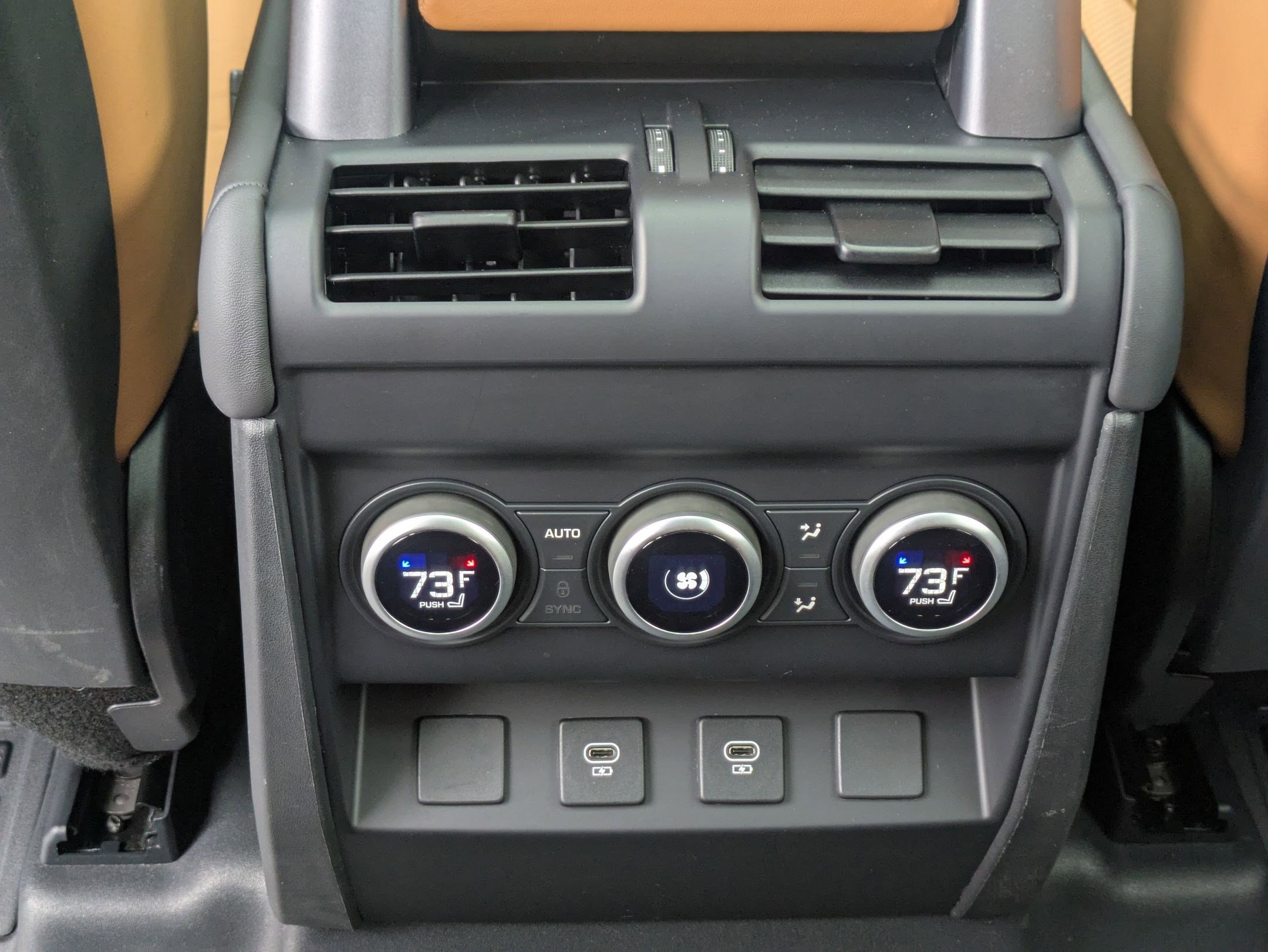 Certified 2023 Land Rover Defender 110 image 26