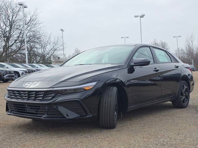 New 2026 Hyundai Elantra Sport FWD image 12