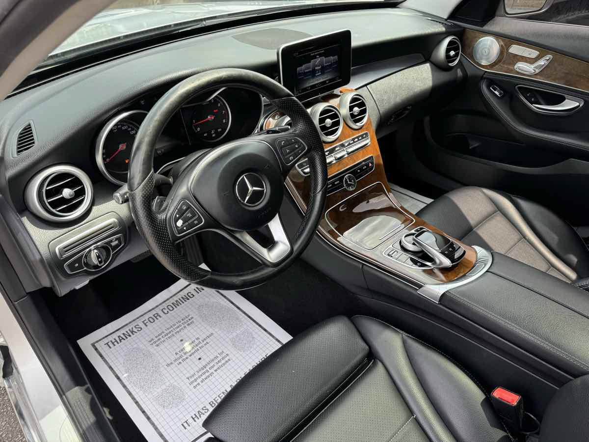 Used 2016 Mercedes-Benz C 300 4MATIC Sedan image 11