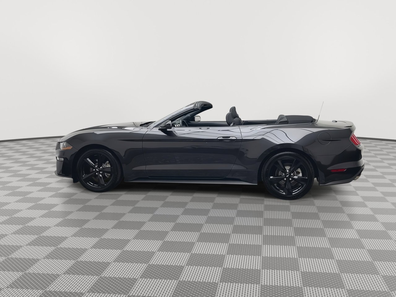 Certified 2023 Ford Mustang Convertible image 33