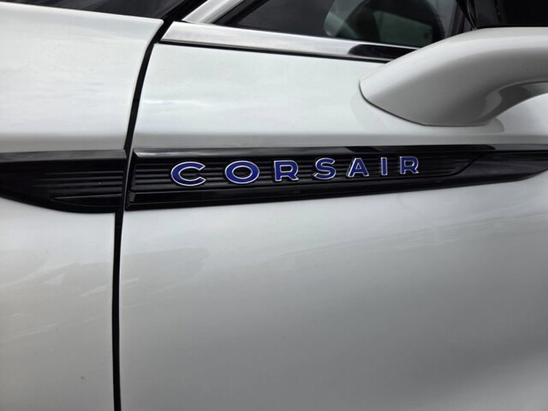 Used 2024 Lincoln Corsair Grand Touring AWD/4WD image 23