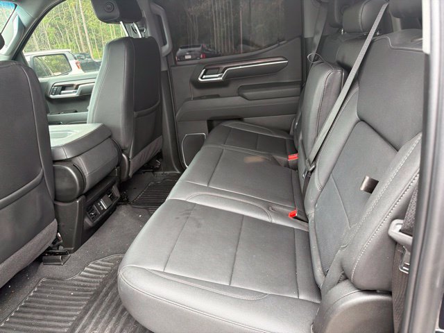 Used 2025 GMC Sierra 1500 SLT AWD/4WD image 17