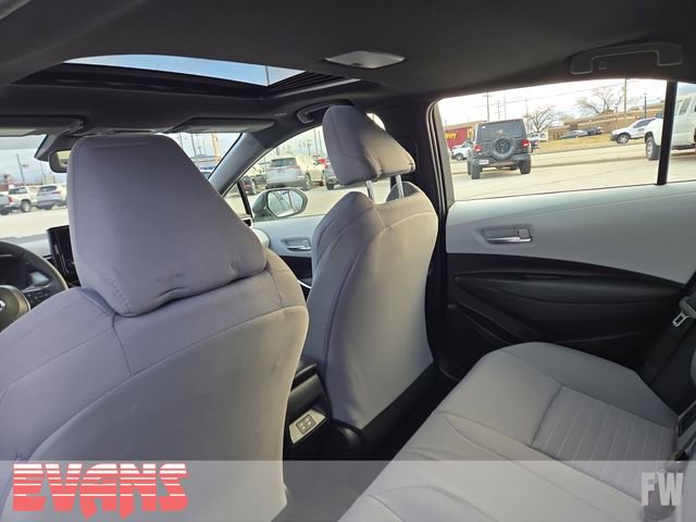 Used 2023 Toyota Corolla SE w/ SE Package image 25