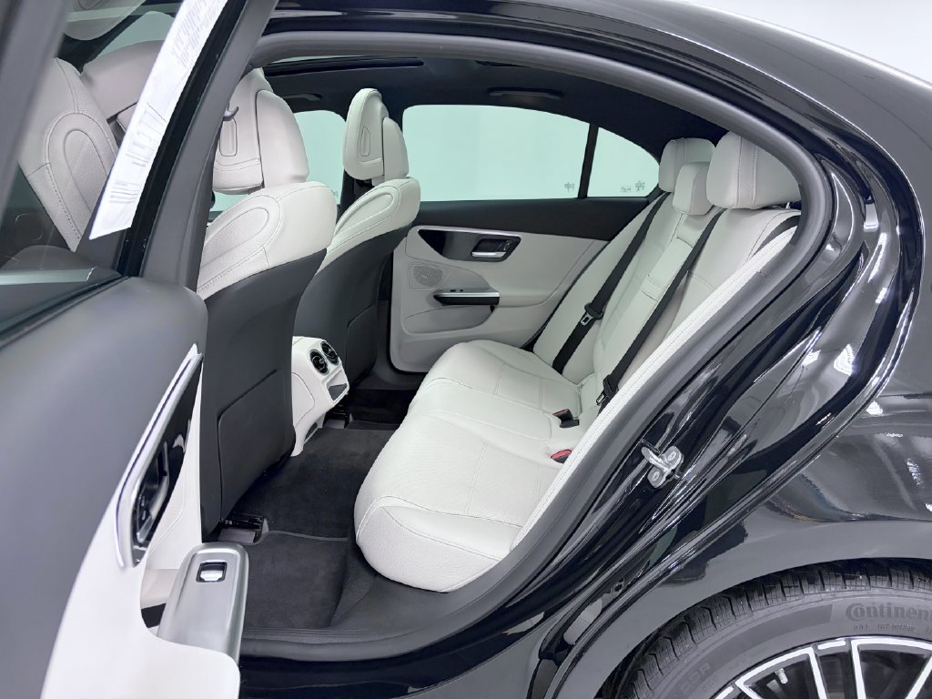 Certified 2023 Mercedes-Benz C 300 4MATIC Sedan image 17