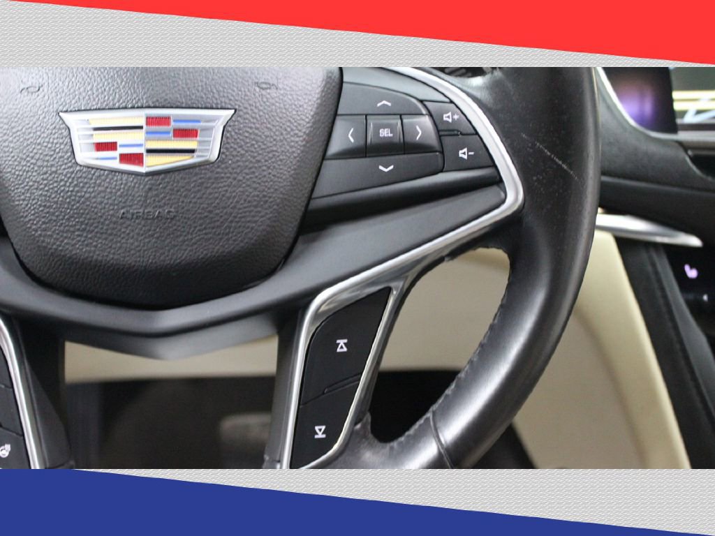 Used 2017 Cadillac XT5 Luxury w/ Driver Awareness Package image 17