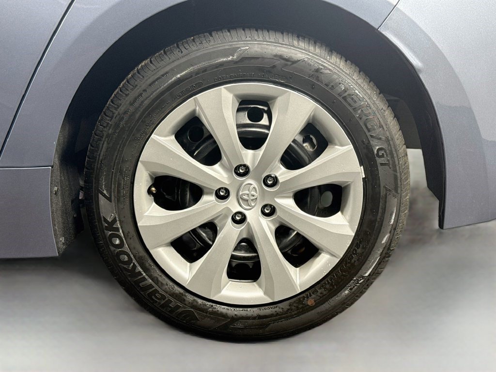 Used 2024 Toyota Corolla LE FWD image 35