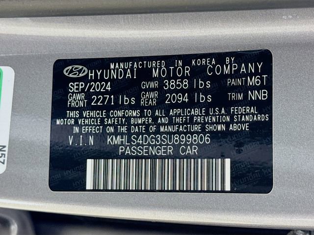 Used 2025 Hyundai Elantra SEL FWD image 33