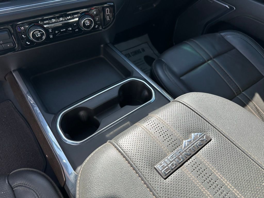 Used 2025 Chevrolet Silverado 2500 High Country w/ Technology Package image 32