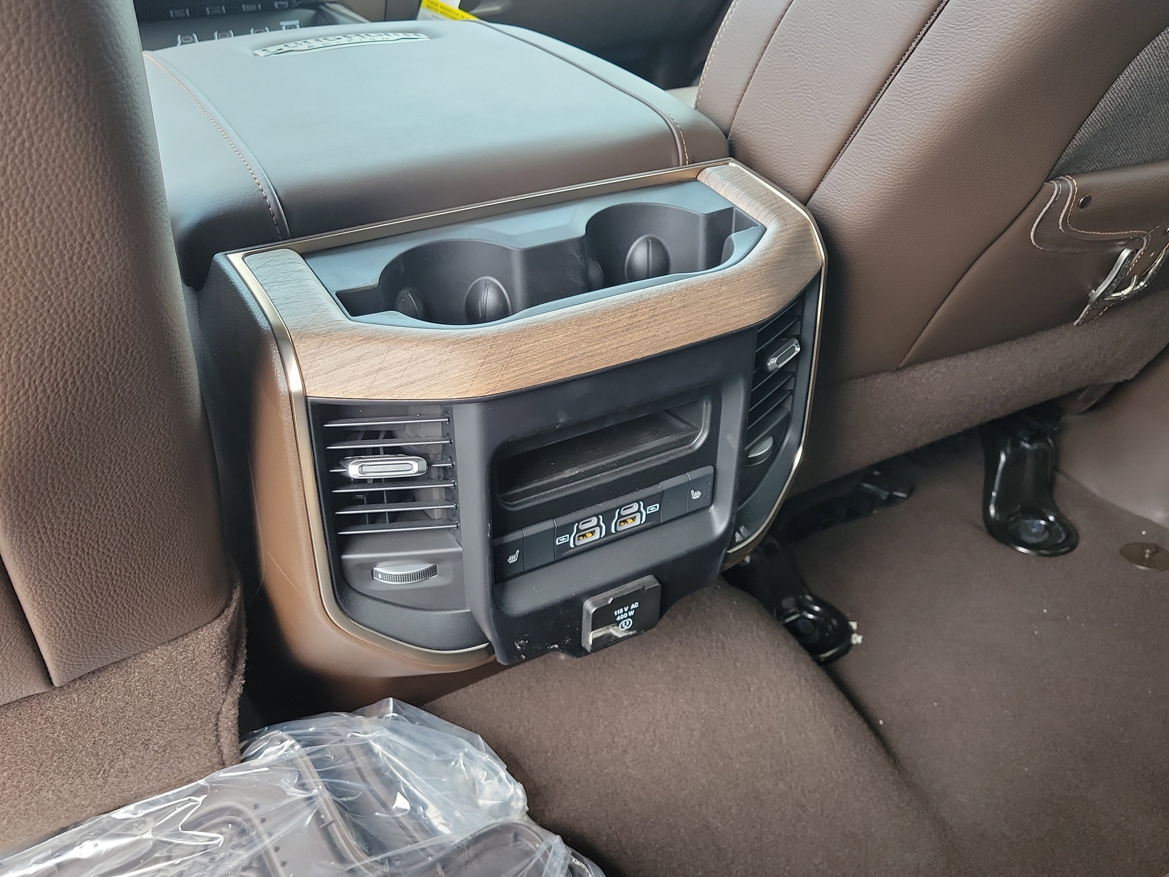 New 2026 RAM 2500 Limited AWD/4WD image 13