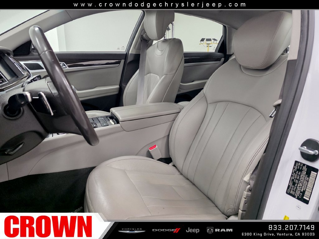 Used 2016 Hyundai Genesis 3.8 RWD image 21