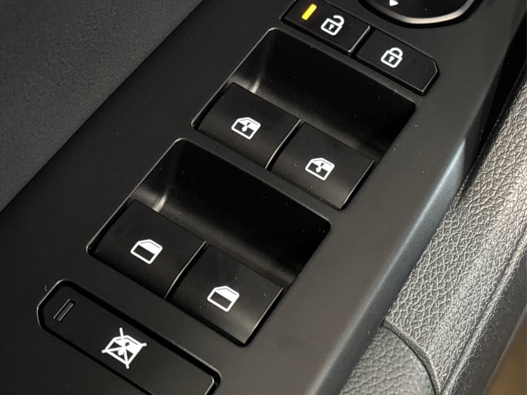 New 2026 Kia Sportage EX image 22