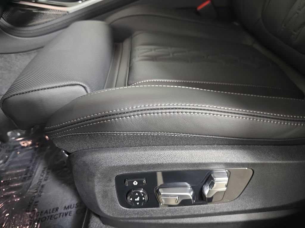 New 2027 BMW X7 M60i AWD/4WD image 29