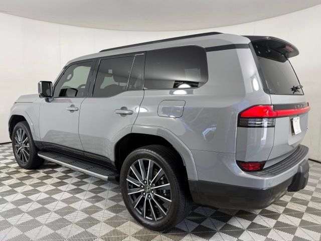 Used 2024 Lexus GX 550 w/ Accessory Package (2T) AWD/4WD image 4