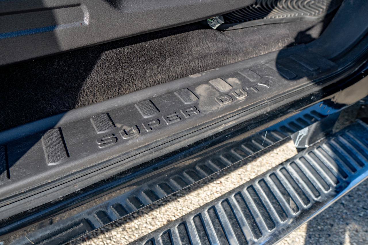 Used 2009 Ford F250 4x4 Crew Cab Super Duty image 44