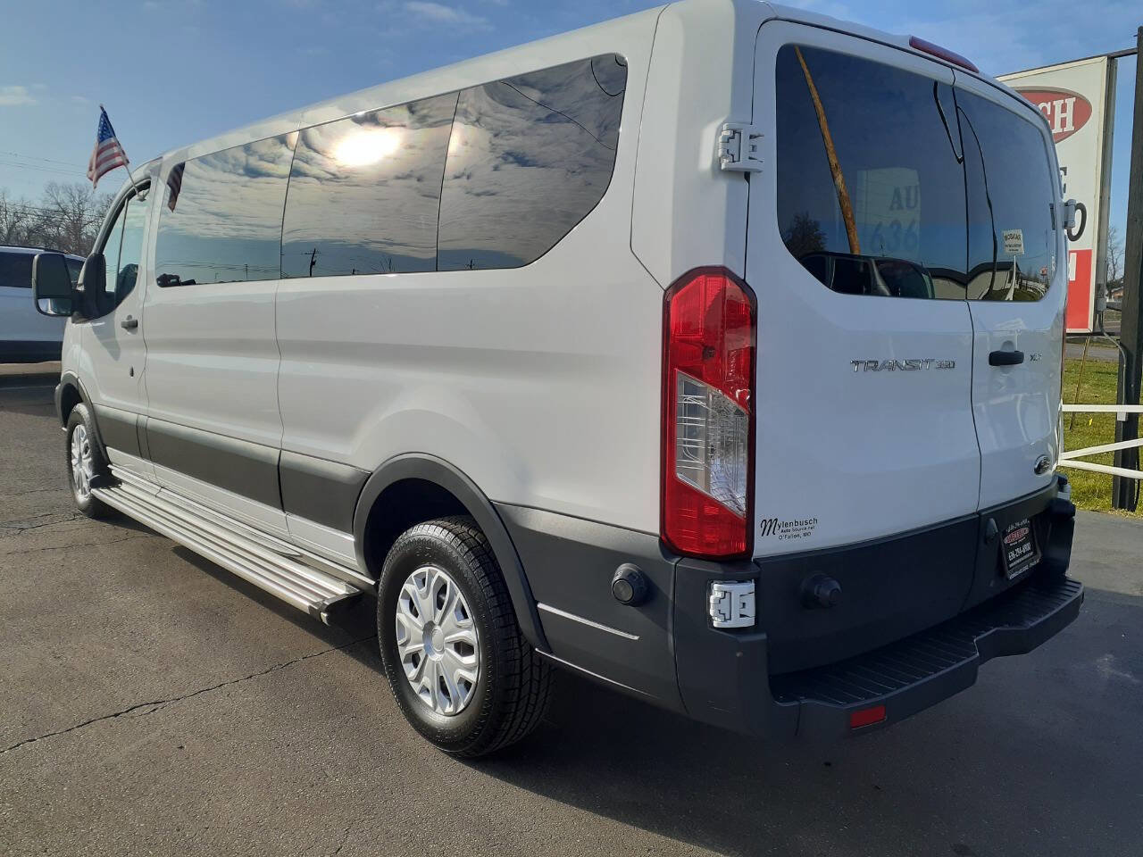 Used 2015 Ford Transit 350 XLT image 8