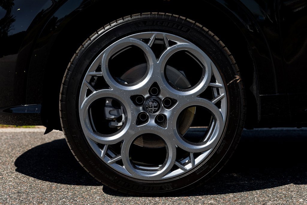 New 2025 Alfa Romeo Tonale w/ Premium Package image 20