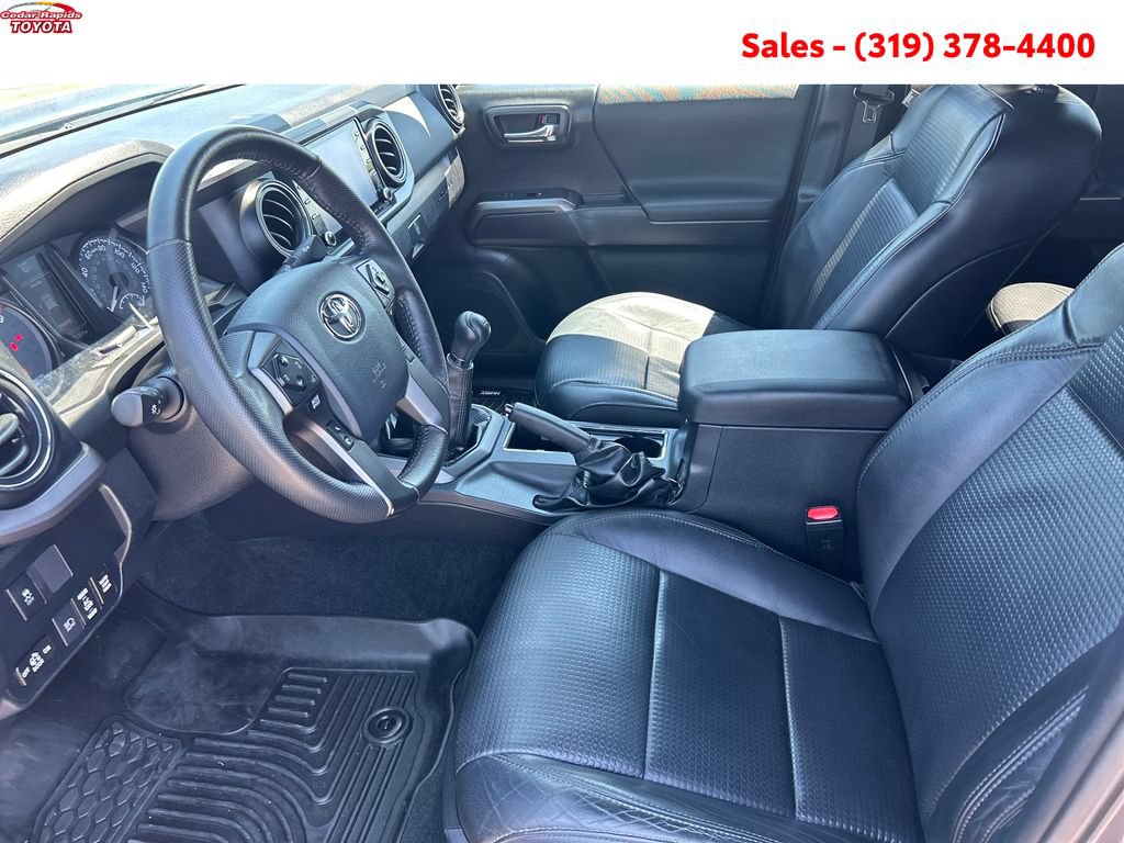 Certified 2020 Toyota Tacoma TRD Off-Road w/ TRD Premium Off Road Package AWD/4WD image 12
