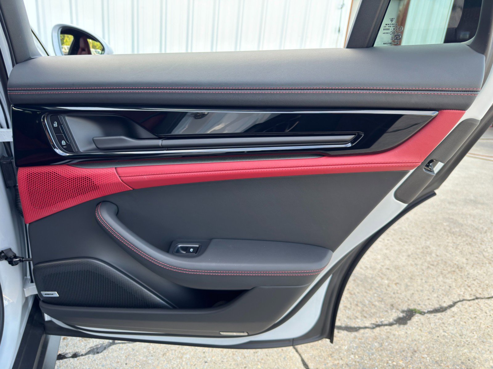 Used 2025 Porsche Panamera 4 w/ Premium Package image 52