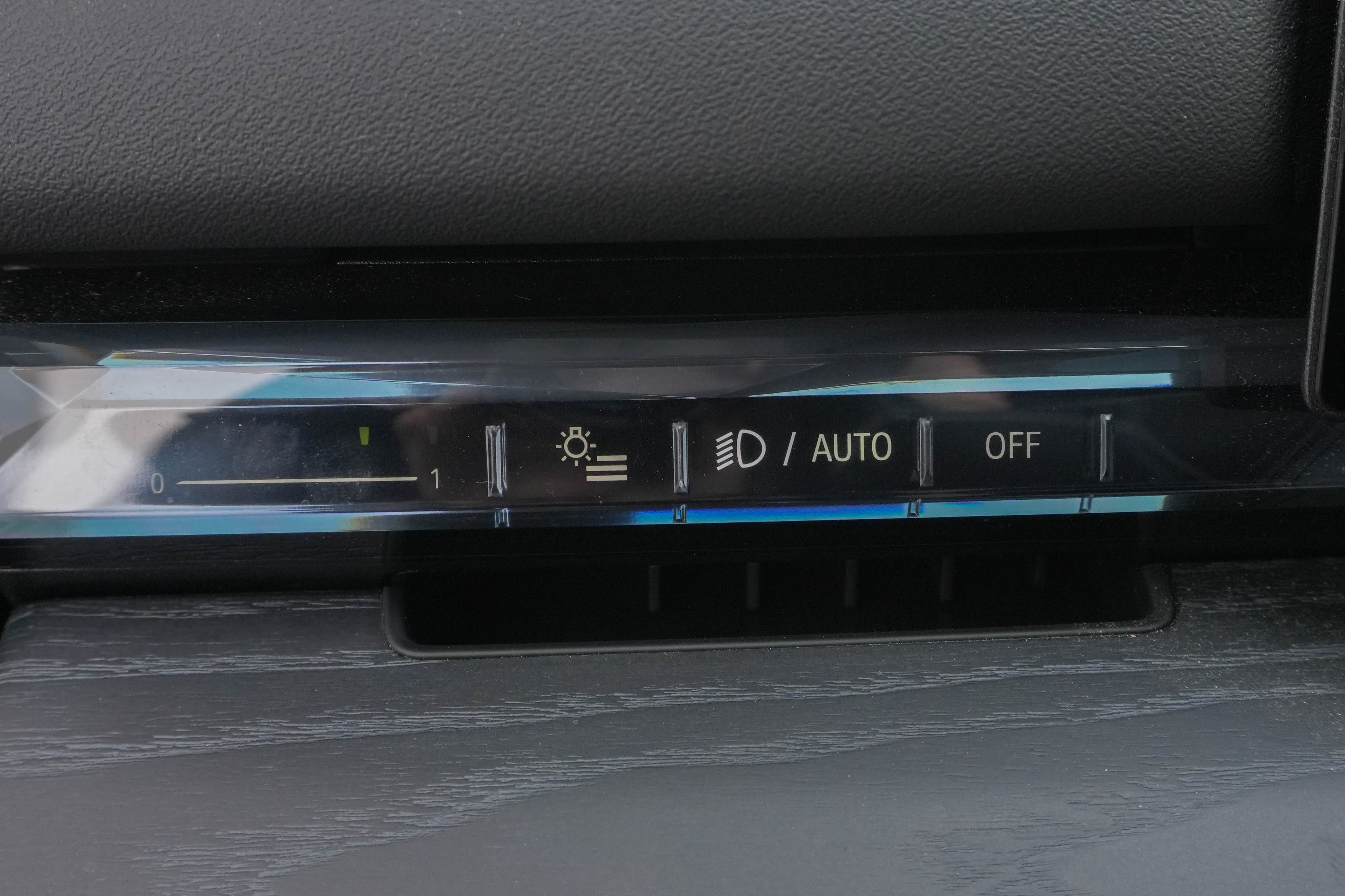 Certified 2024 BMW i5 eDrive40i w/ Convenience Package RWD image 16