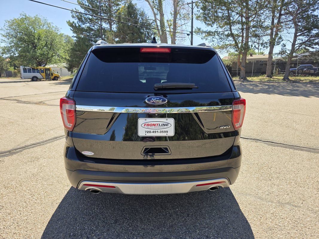 Used 2016 Ford Explorer XLT w/ Equipment Group 202A AWD/4WD image 5