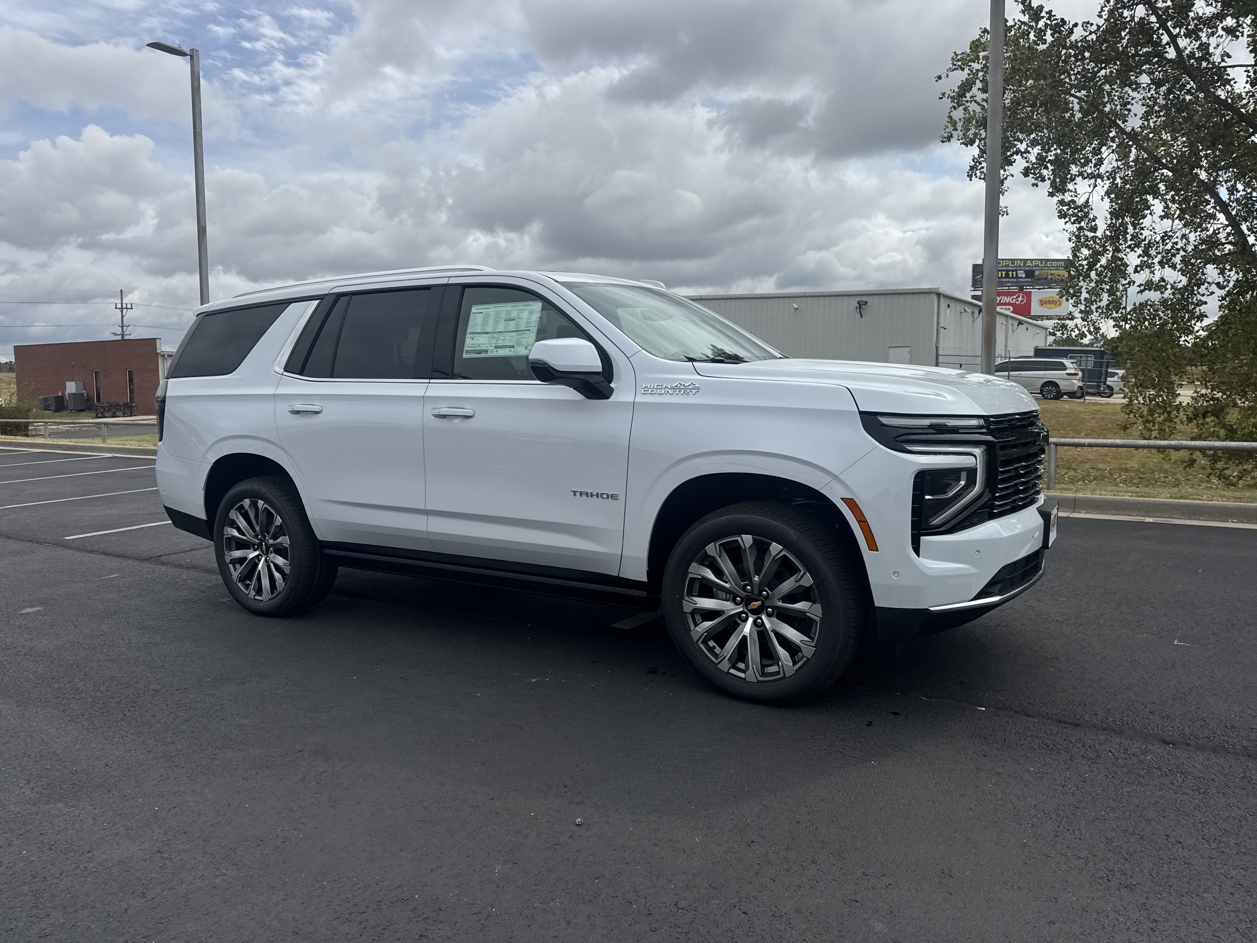 New 2026 Chevrolet Tahoe High Country AWD/4WD image 4