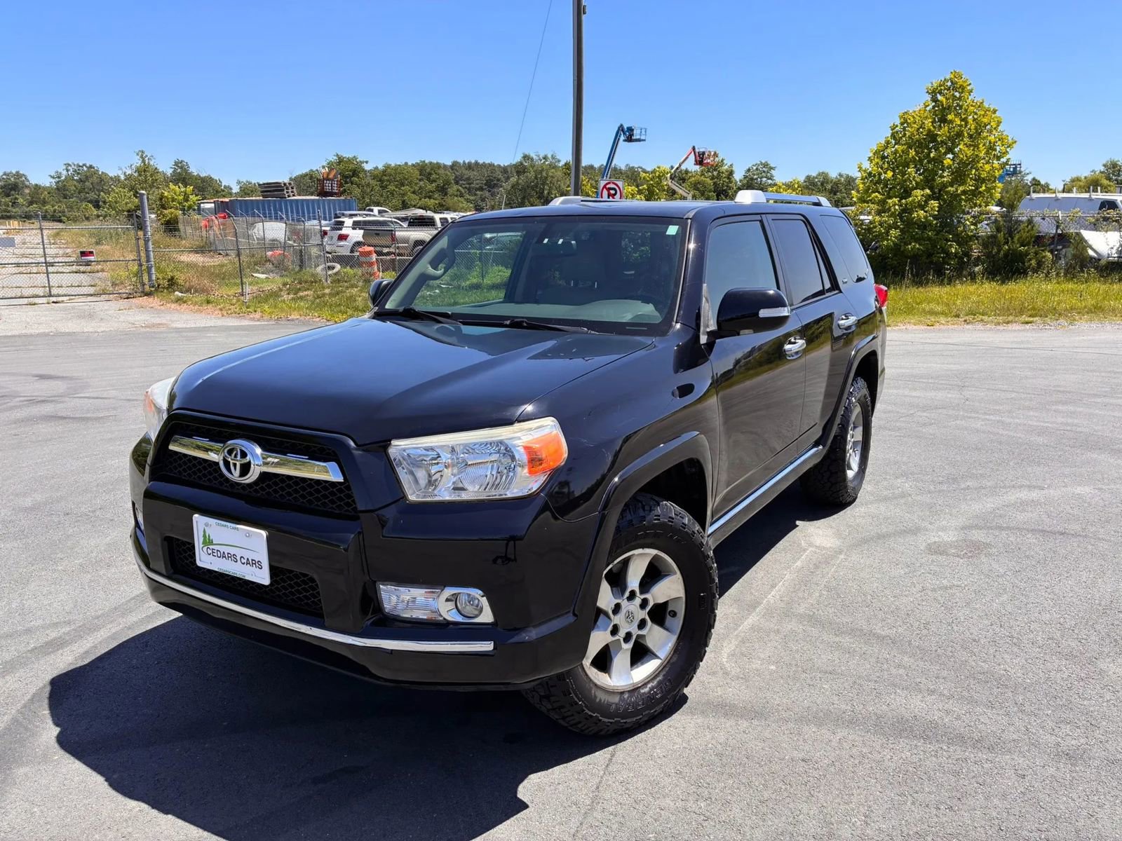 Used 2010 Toyota 4Runner Trail AWD/4WD image 2