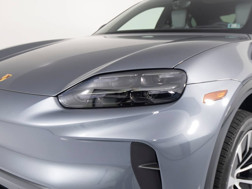 New 2026 Porsche Cayenne Electric Coupe AWD/4WD image 45