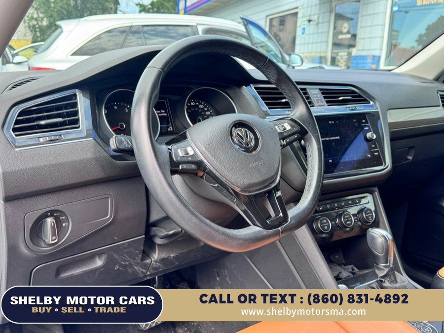 Used 2018 Volkswagen Tiguan SE AWD/4WD image 9
