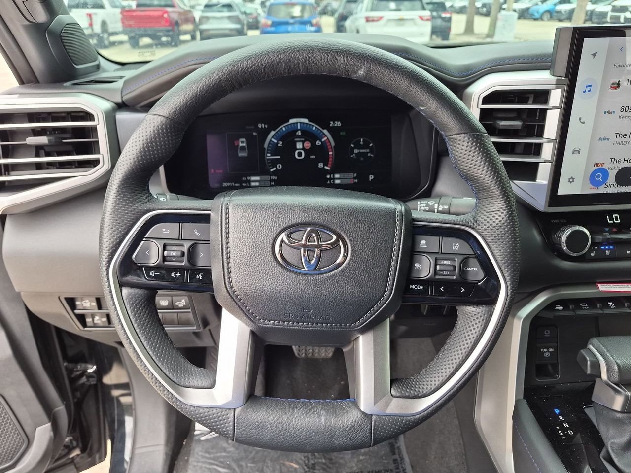 Used 2025 Toyota Tundra Platinum AWD/4WD image 11